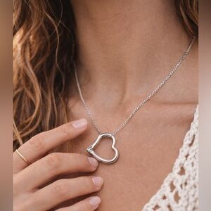 White gold delicate floating heart w natural diamond necklace 18” chain stamped